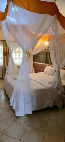 Trotters Hotel