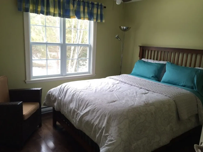4 Bedrooms Family Basement Villa