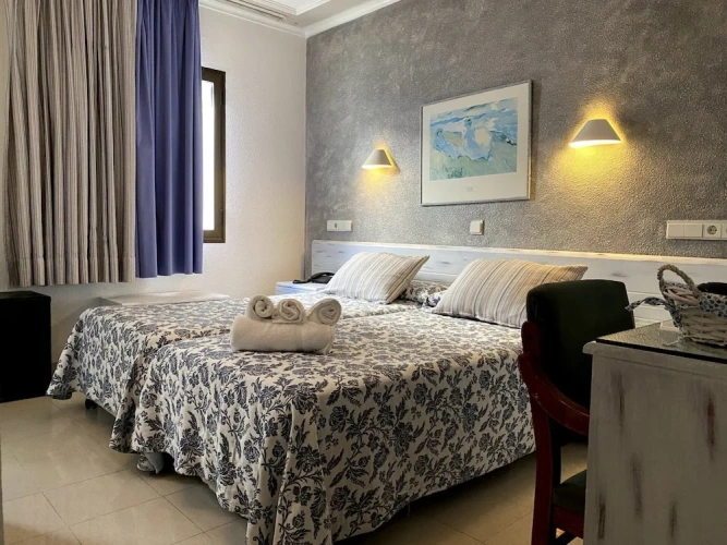 Economy Twin room