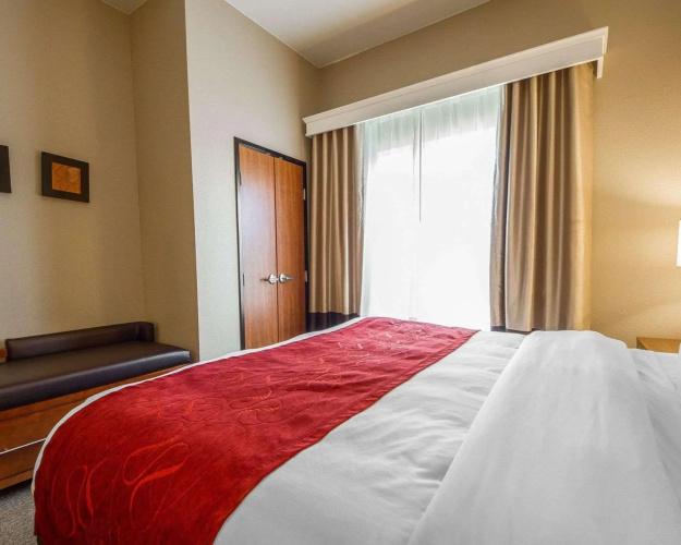 Comfort Suites Redding - Shasta Lake
