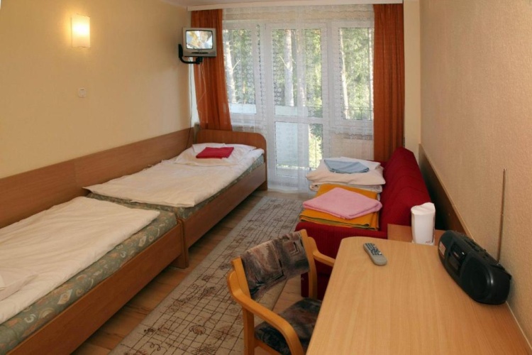 Standard Triple room