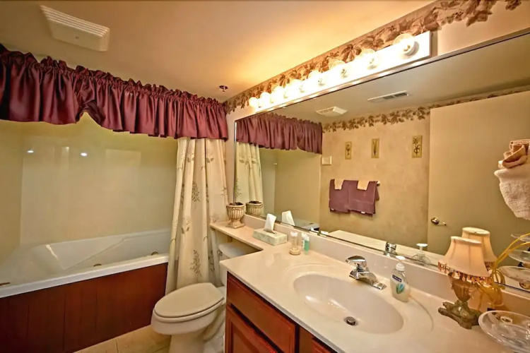 Riverfront Relaxation 2 Bedroom Home