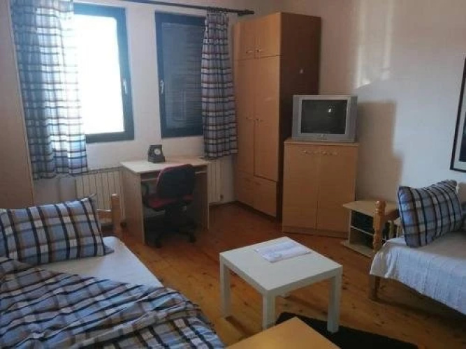 Hostel Emi