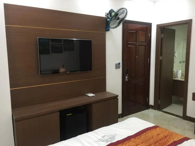 Dinh Gia Hotel