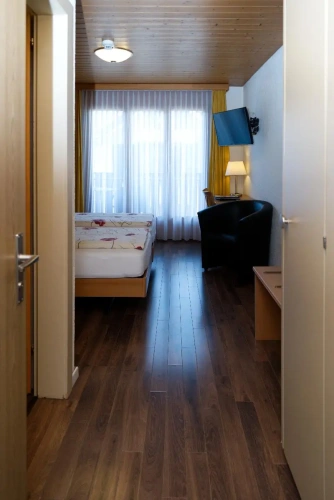 Standard Twin room with balcony