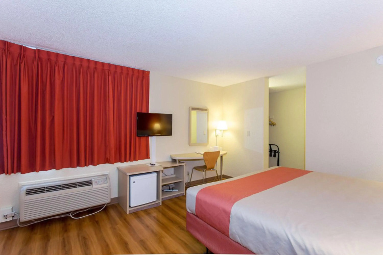 Cathedral Hill Hotel