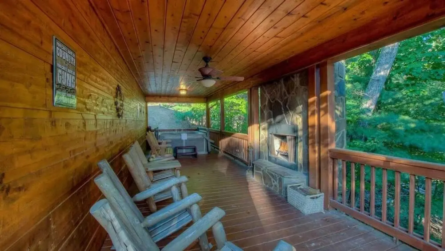 Suite Dreams by Escape to Blue Ridge