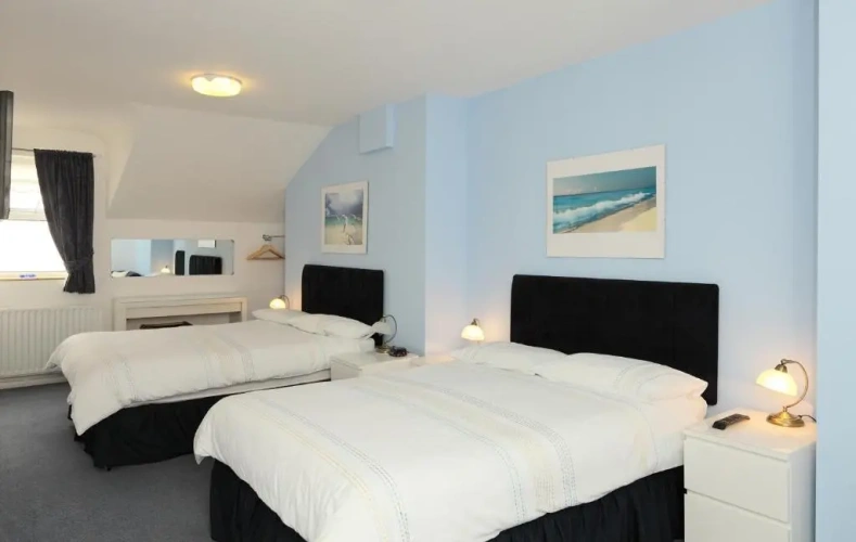 Superior Twin room with sea view