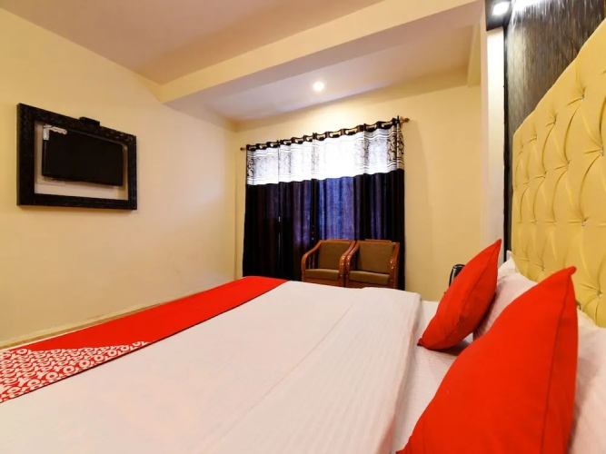 OYO 15216 North Villa