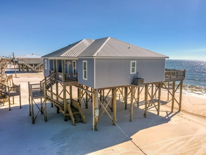 4 Bedrooms Cottage