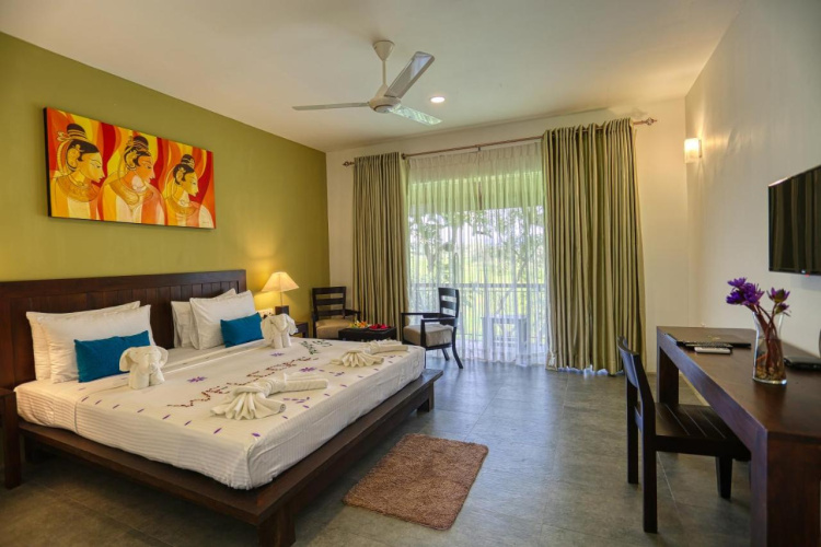 Tropical Life Resort And Spa
