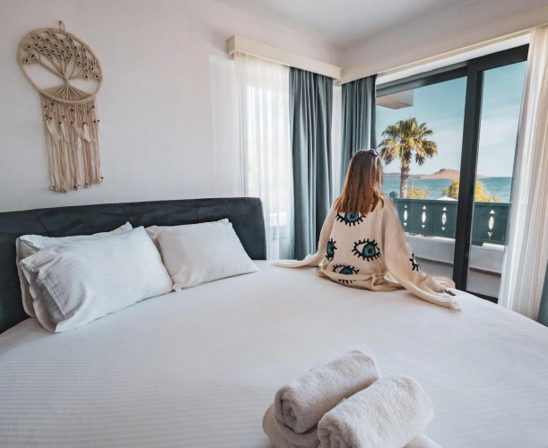 Kefi Beach and Suites