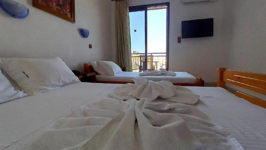 Denise Hotel