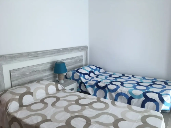 2 Bedrooms Apartment with balcony and with sea view