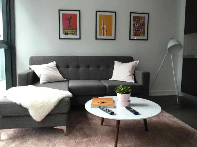 Stunning 1BR Condo in Popular King West