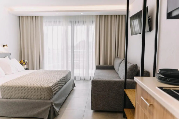 BLUE STONE Luxury Suites