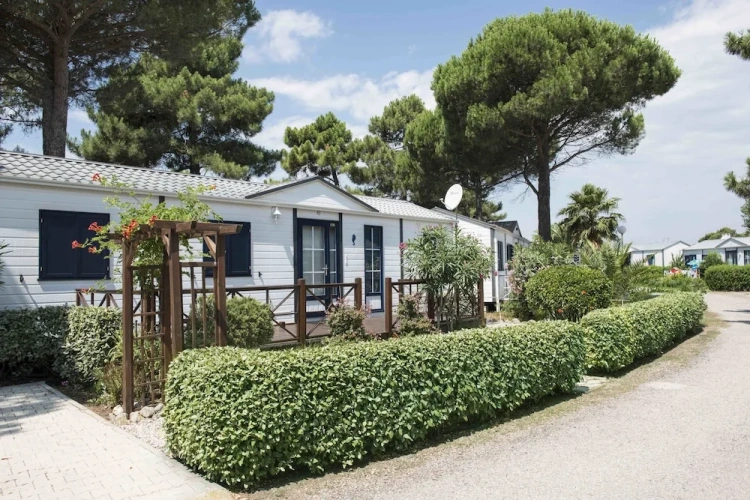 2 Bedrooms Chalet