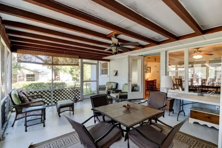 3 Bedrooms Cottage