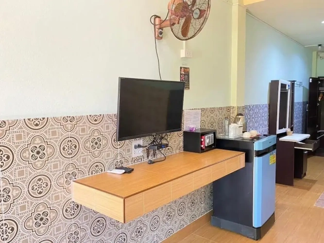 Superior room with balcony and with garden view