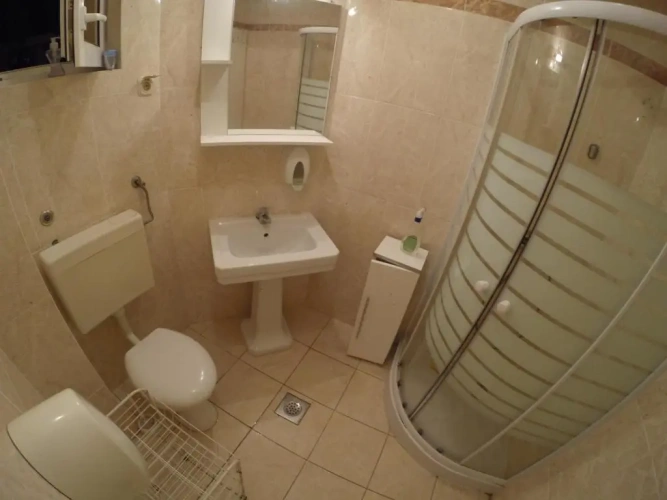 3 Bedrooms Apartment