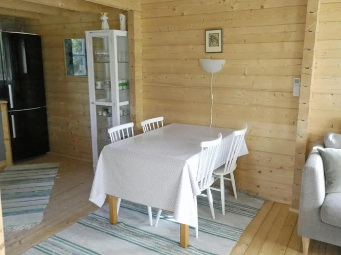 2 Bedrooms Cottage