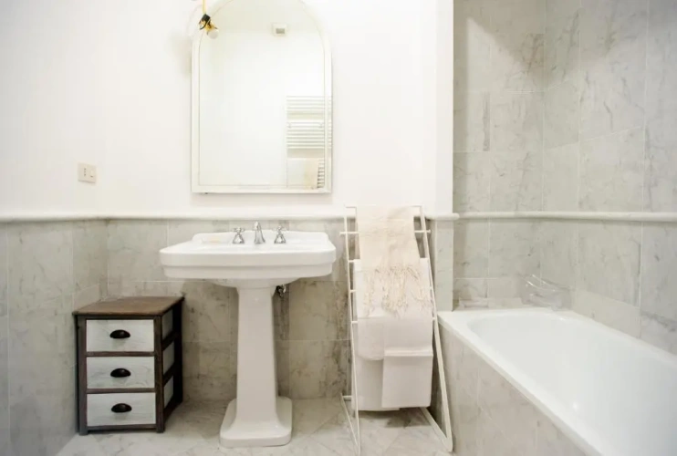 3 Bedrooms Apartment