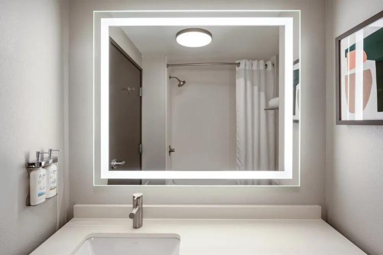 1 Bedroom Suite
