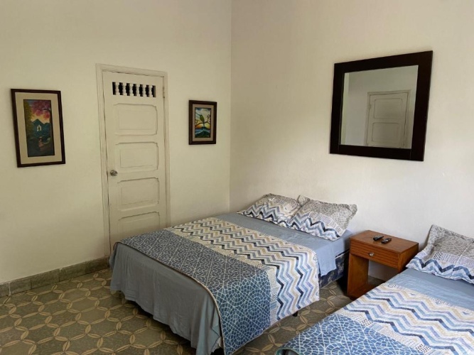 Standard Triple room