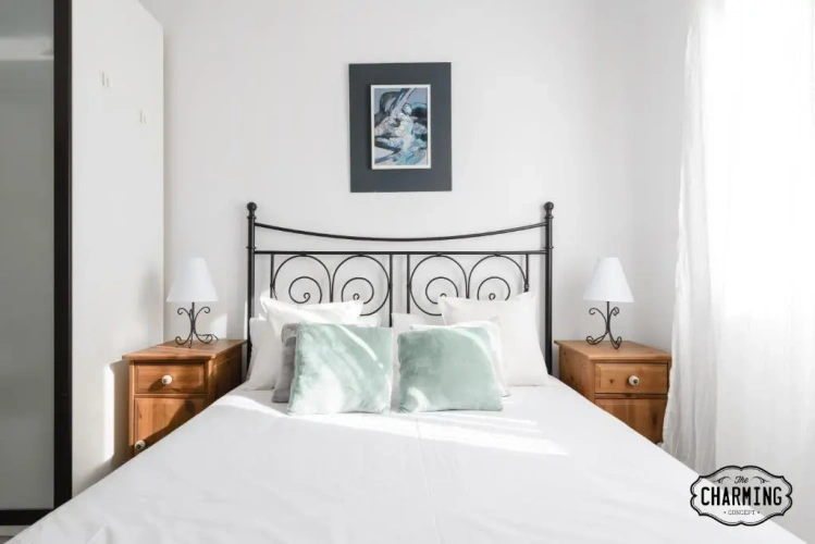 3 Bedrooms Apartment