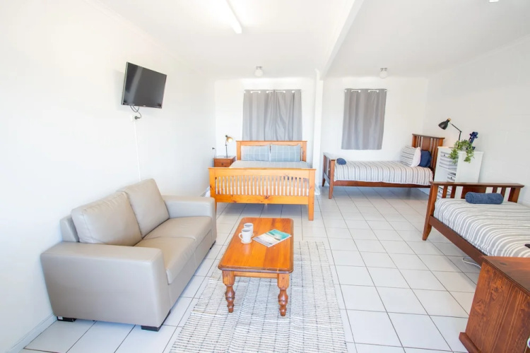 Penneshaw Beach Stay