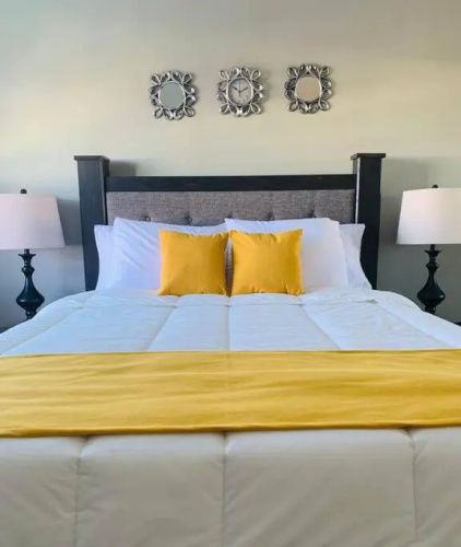 Odyssey on the 5th - Exquisite Luxury Apt