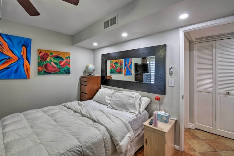 2 Bedrooms Apartment