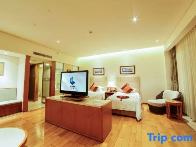 2 Bedrooms Quadruple Family Suite