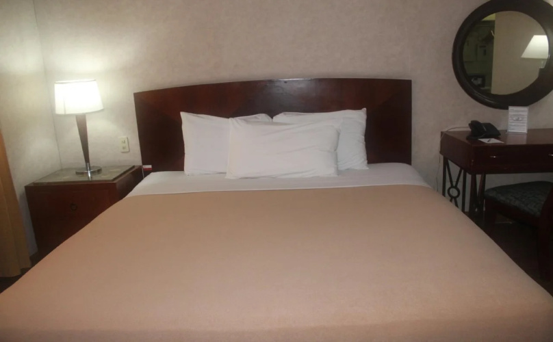 The Pearl Manila Hotel