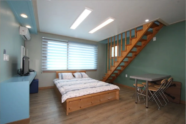 Standard Family room