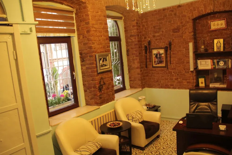 Aygunes Hotel