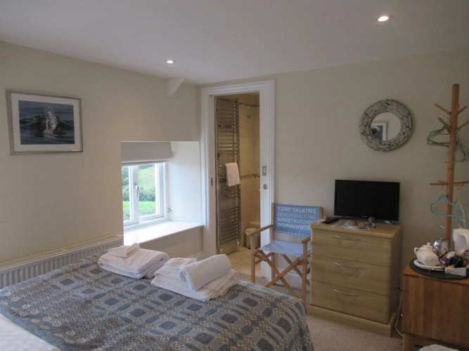 Awelon - Manorbier Bed and Breakfast