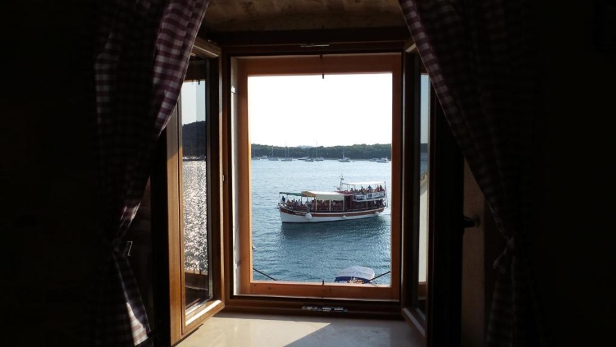 1 Bedroom Apartment with sea view