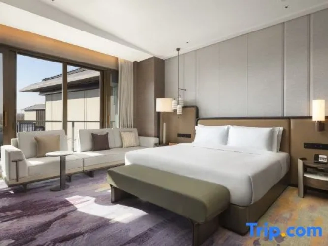 1 Bedroom Double Suite
