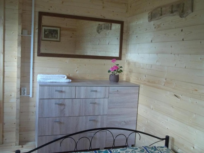 Cottage with lake view