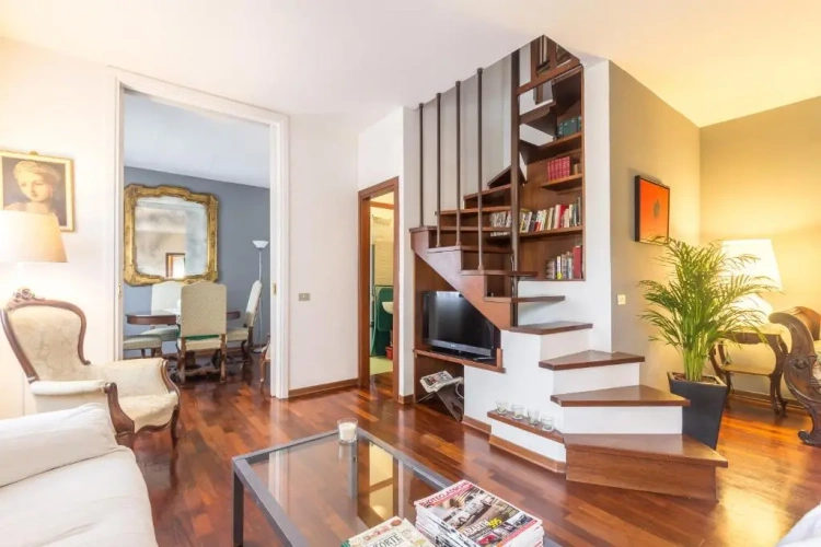 3 Bedrooms Apartment