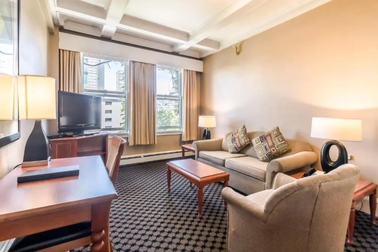 1 Bedroom Suite