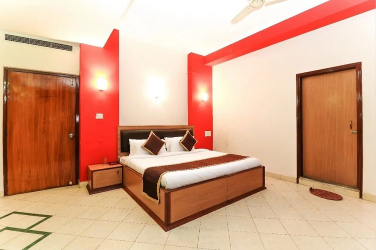 Dezire Hotel