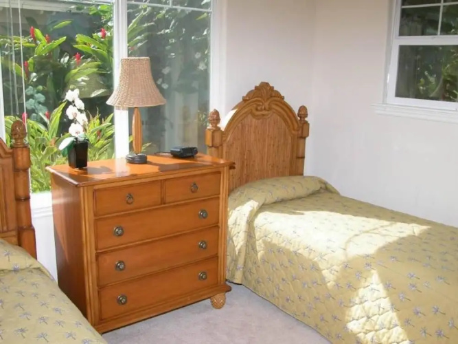 Fairway Villa Walk to Beach