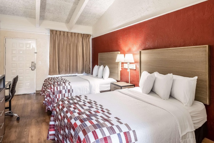 Deluxe Quadruple room