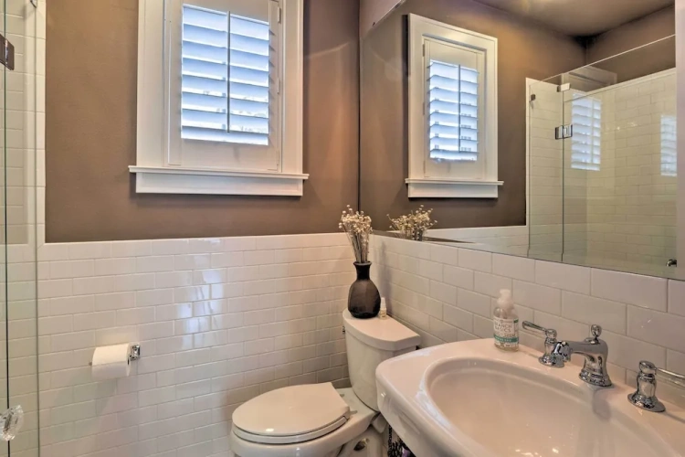 2 Bedrooms Cottage