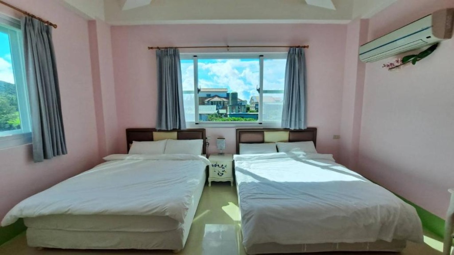 Deluxe Quadruple room