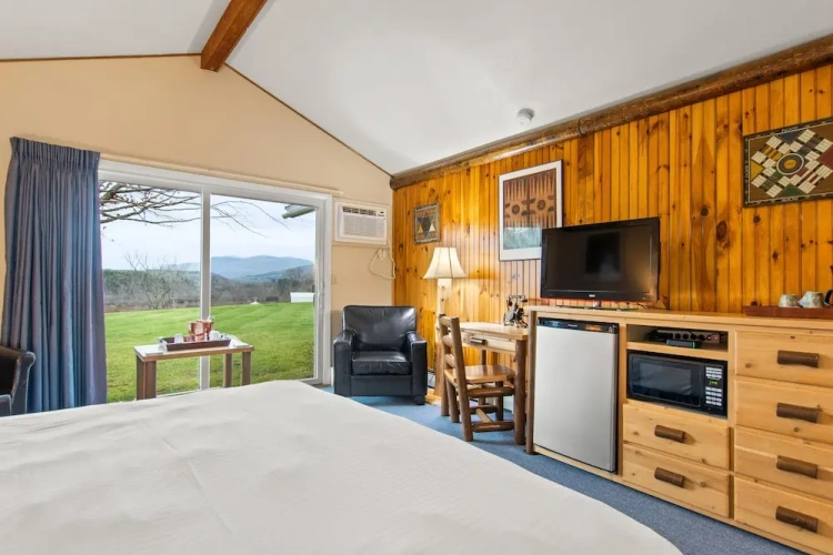 Standard Double room with mountain view