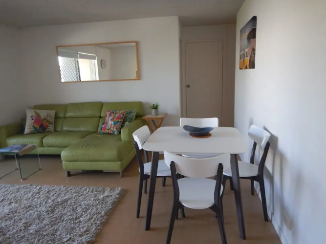 2 Bedrooms Apartment
