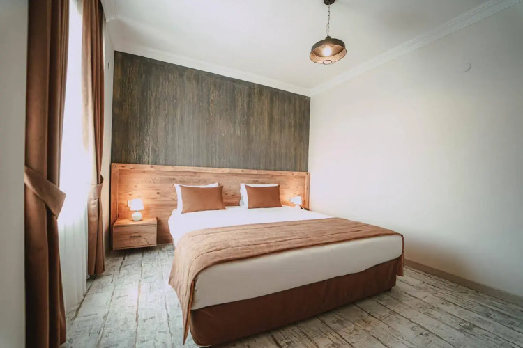 Voswos Garage Coffee & Hotel